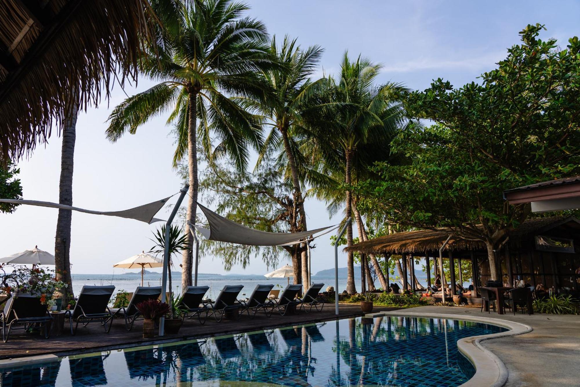 Hotel Samahita Retreat Laem Sor Esterno foto